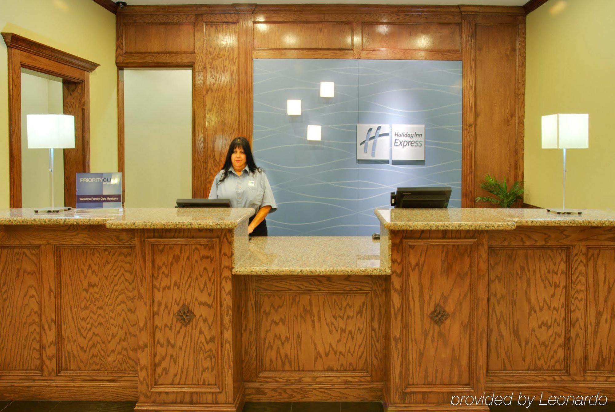 Holiday Inn Express Hotel Galveston West-Seawall By Ihg Interior photo